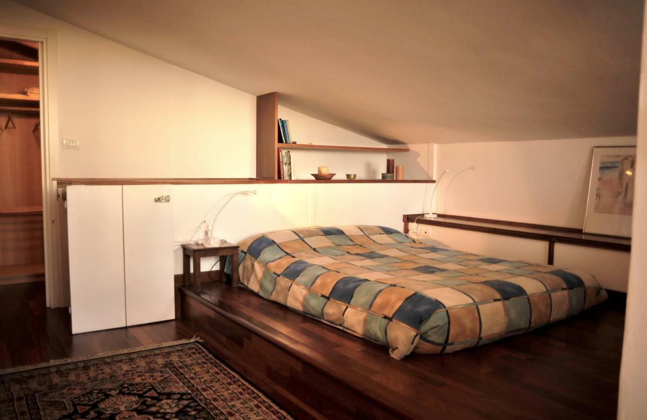 B&B Fiera - Mini Attico Bologna Ngoại thất bức ảnh