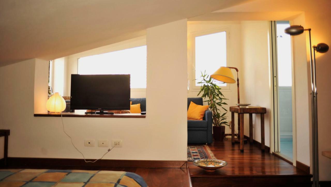 B&B Fiera - Mini Attico Bologna Ngoại thất bức ảnh
